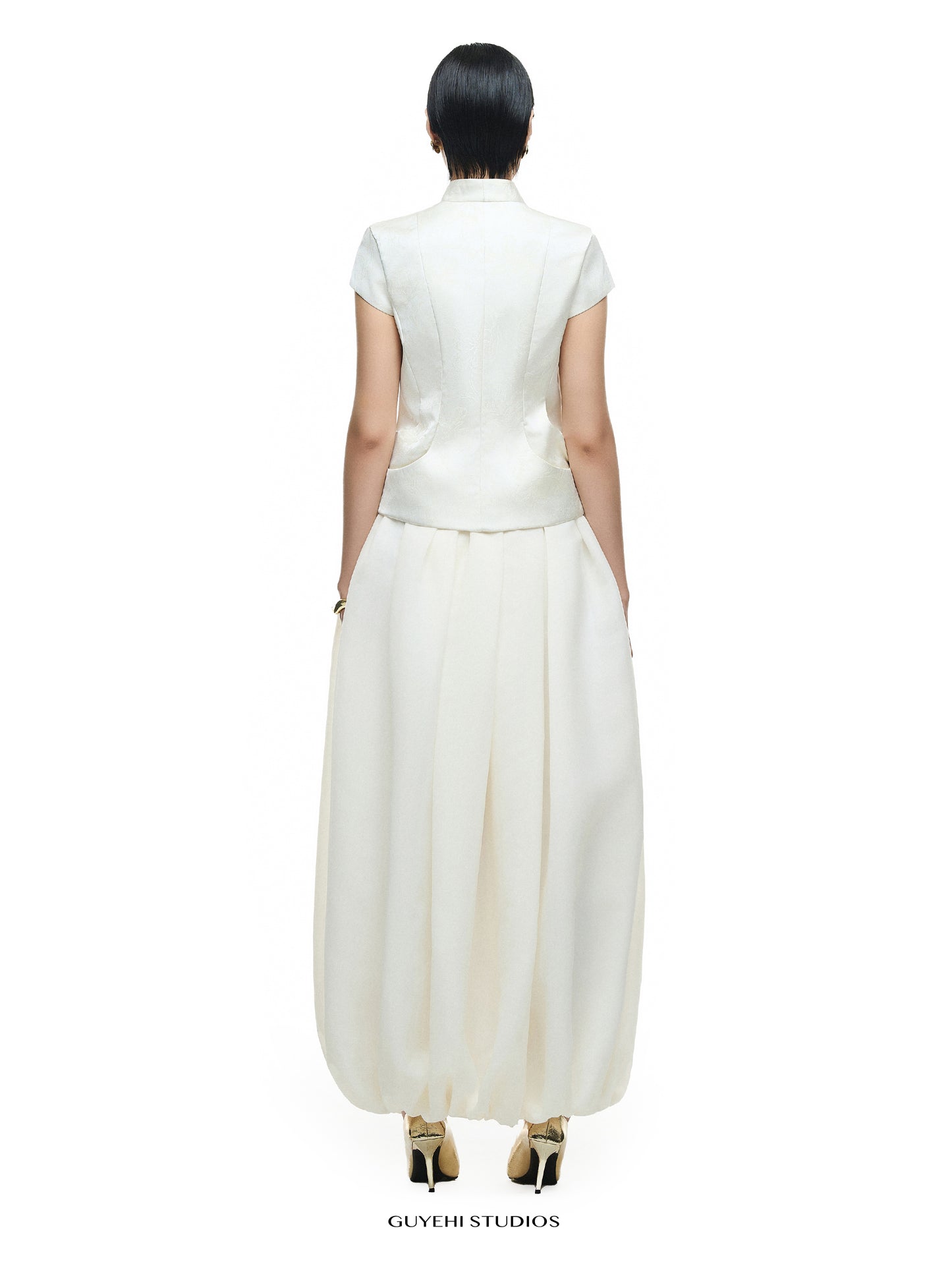 KAMI STRUCTURED TOP