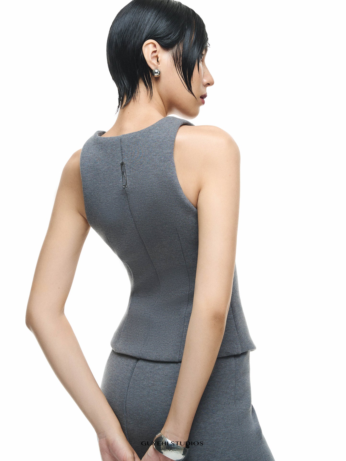RIN GREY SCULPTED U-NECK TOP