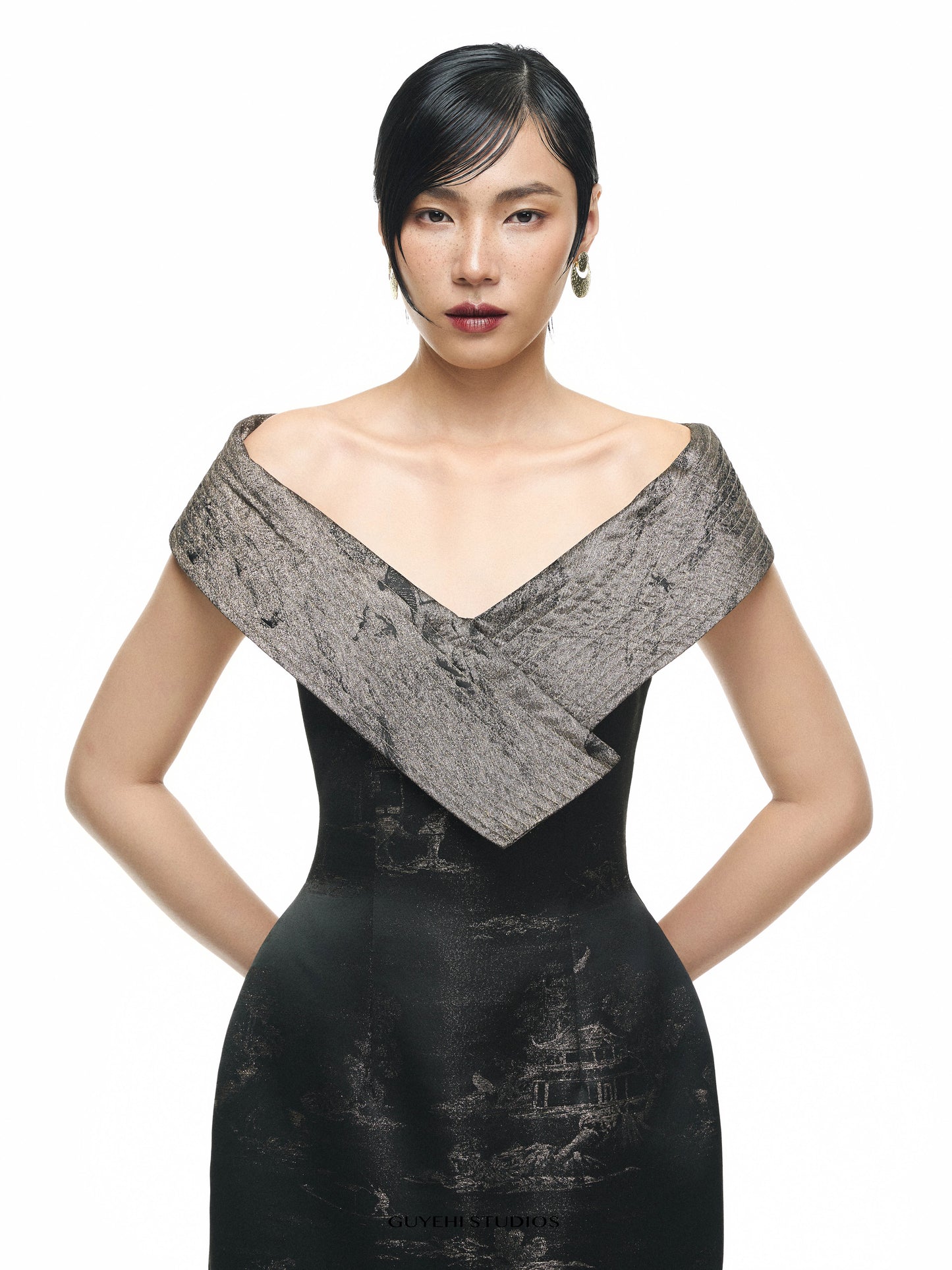 KATA COLLAR DRESS