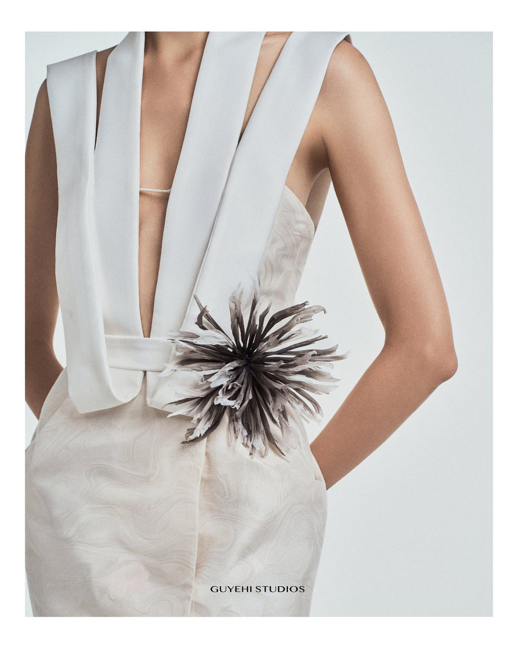 Nhim Detachable Flower in Organza