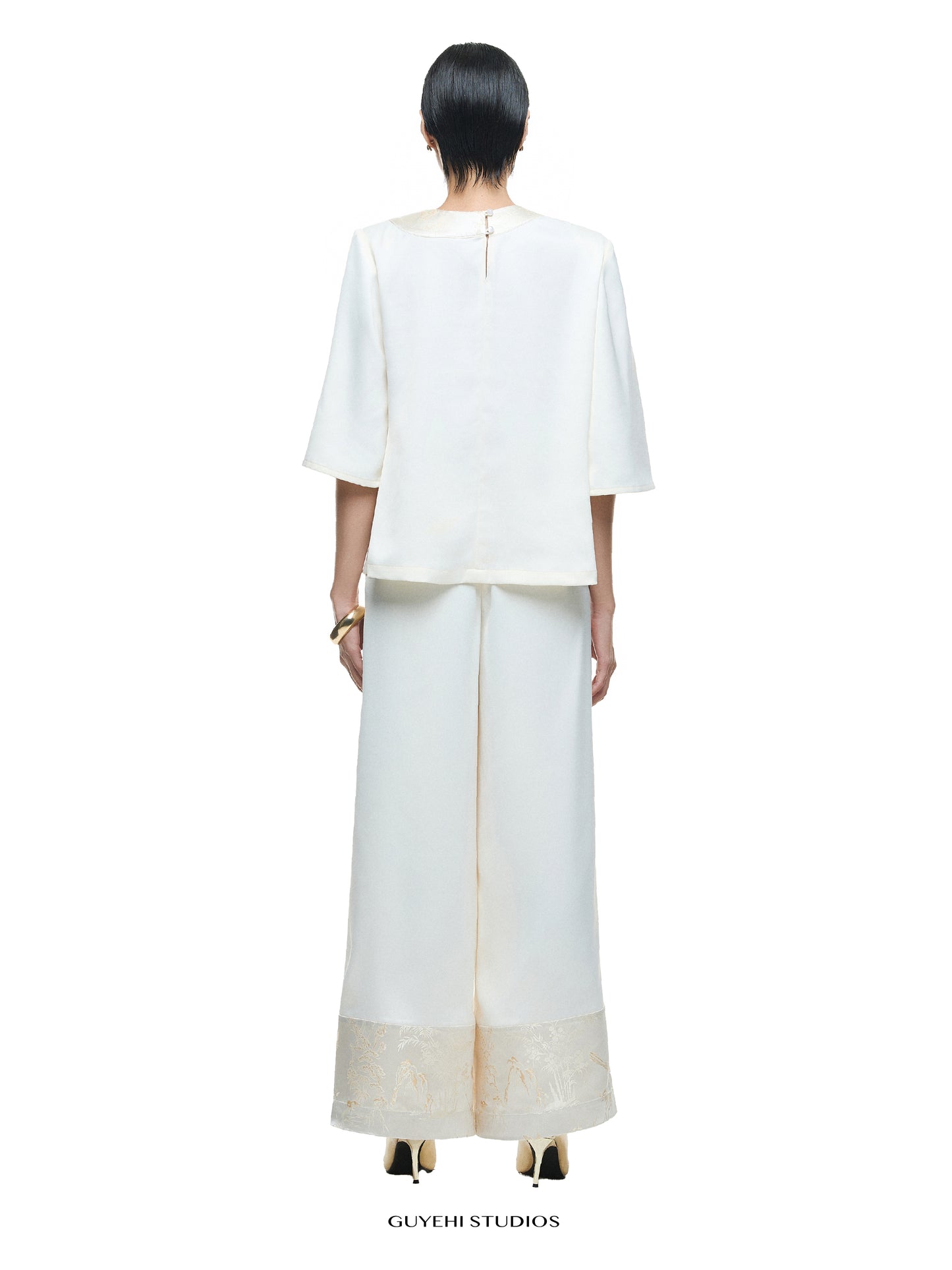 NAO IVORY EMBROIDERED COLLAR LONG SLEEVE TOP