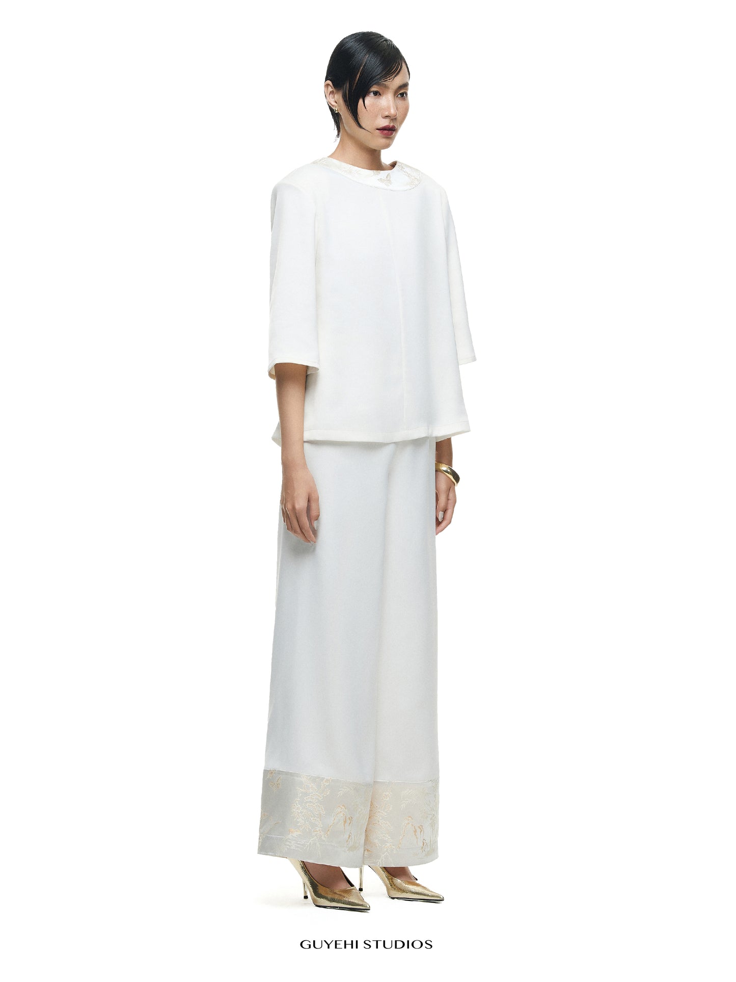 NAO IVORY EMBROIDERED COLLAR LONG SLEEVE TOP