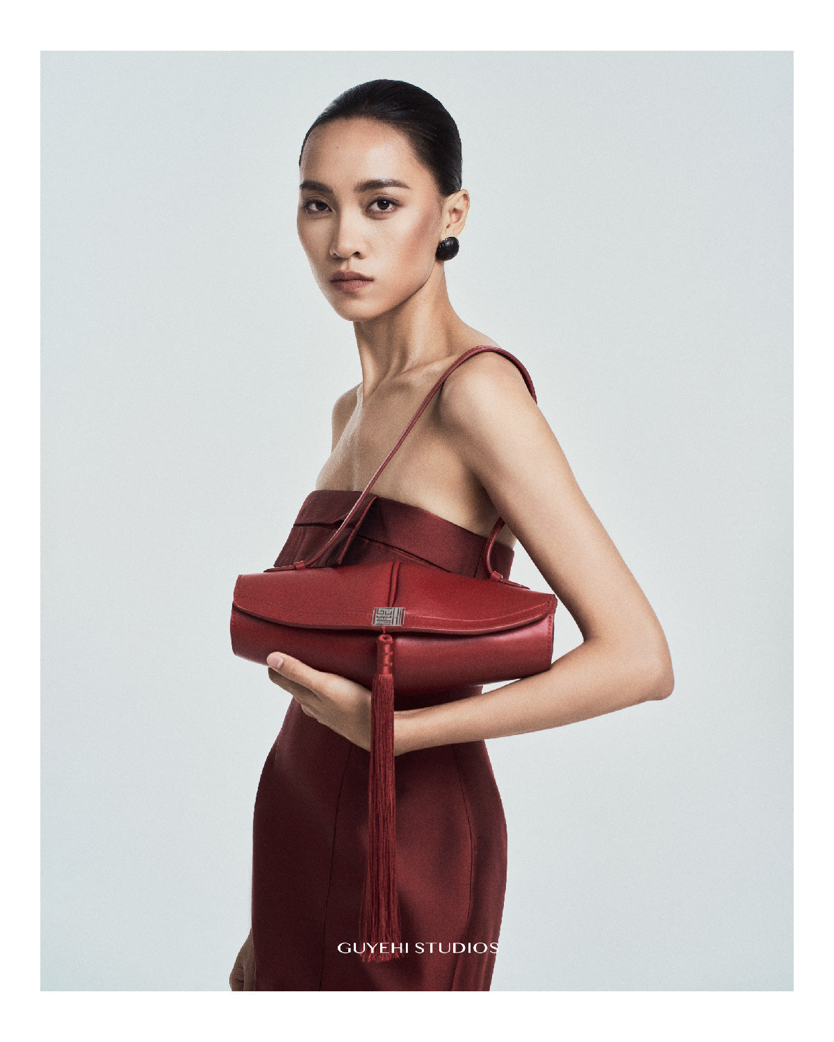 Scroll Tassel Bag in Leather - Cinnabar