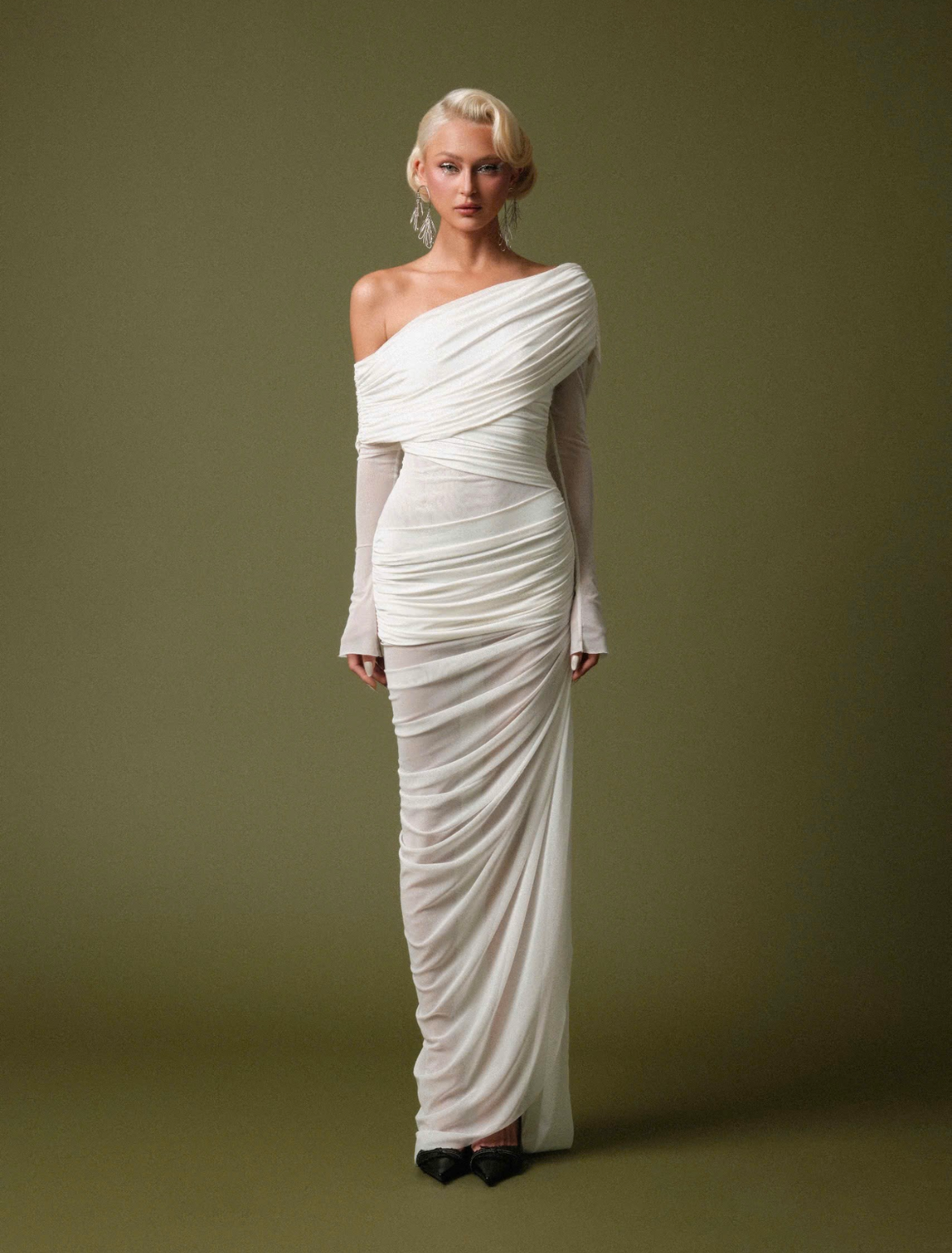 Perle Asymétrique Dress