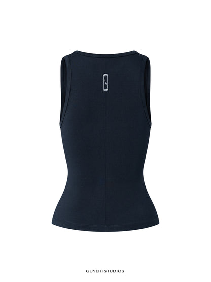 RIN BLACK DEEP U-NECK TANK